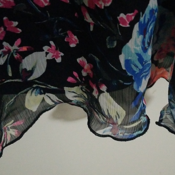 EXPRESS flowy tank top - Picture 3 of 5